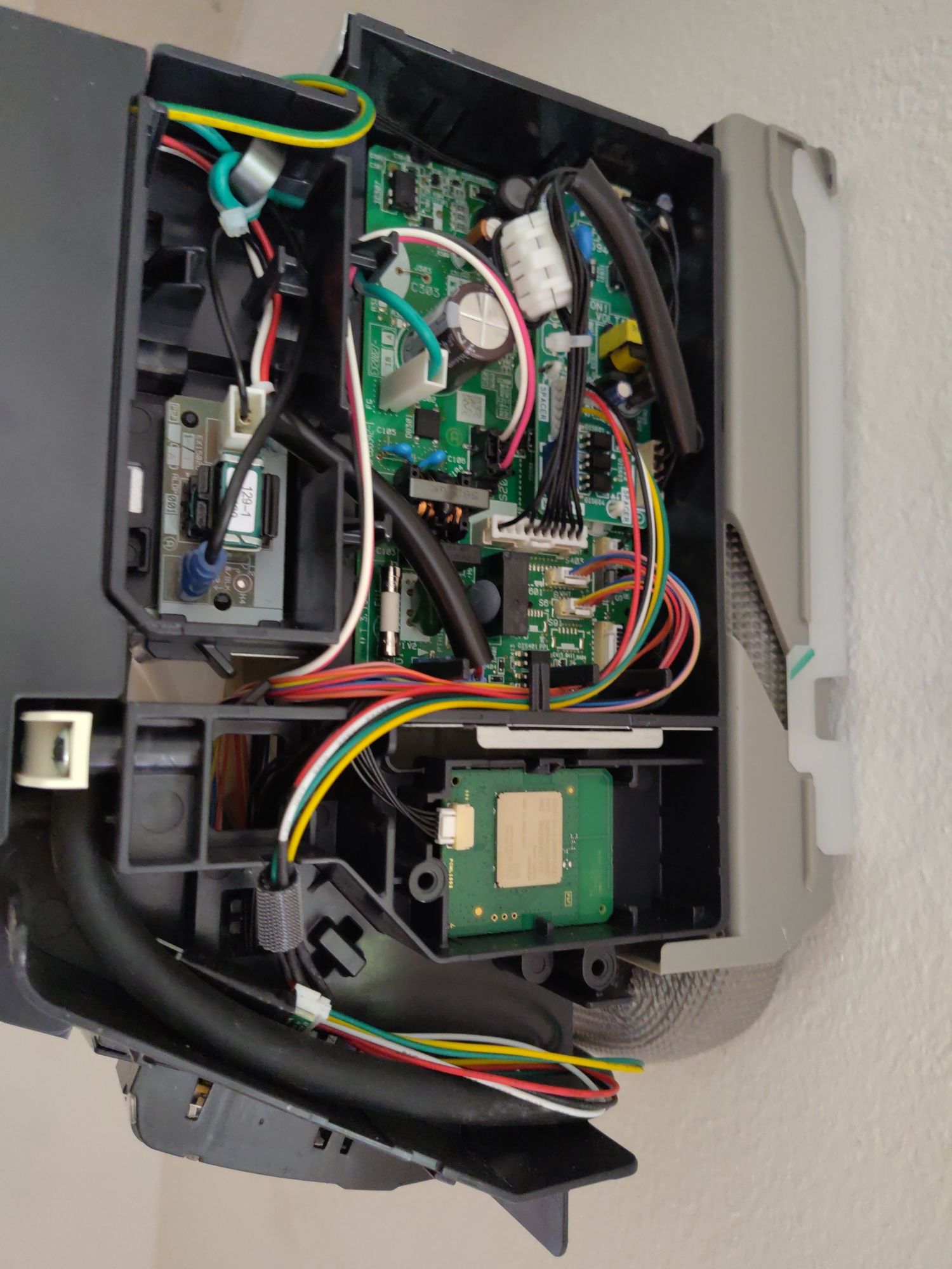 Photo of installed adapter board
